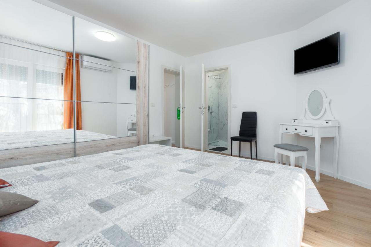 Apartman Porec Center Sea Eksteriør billede