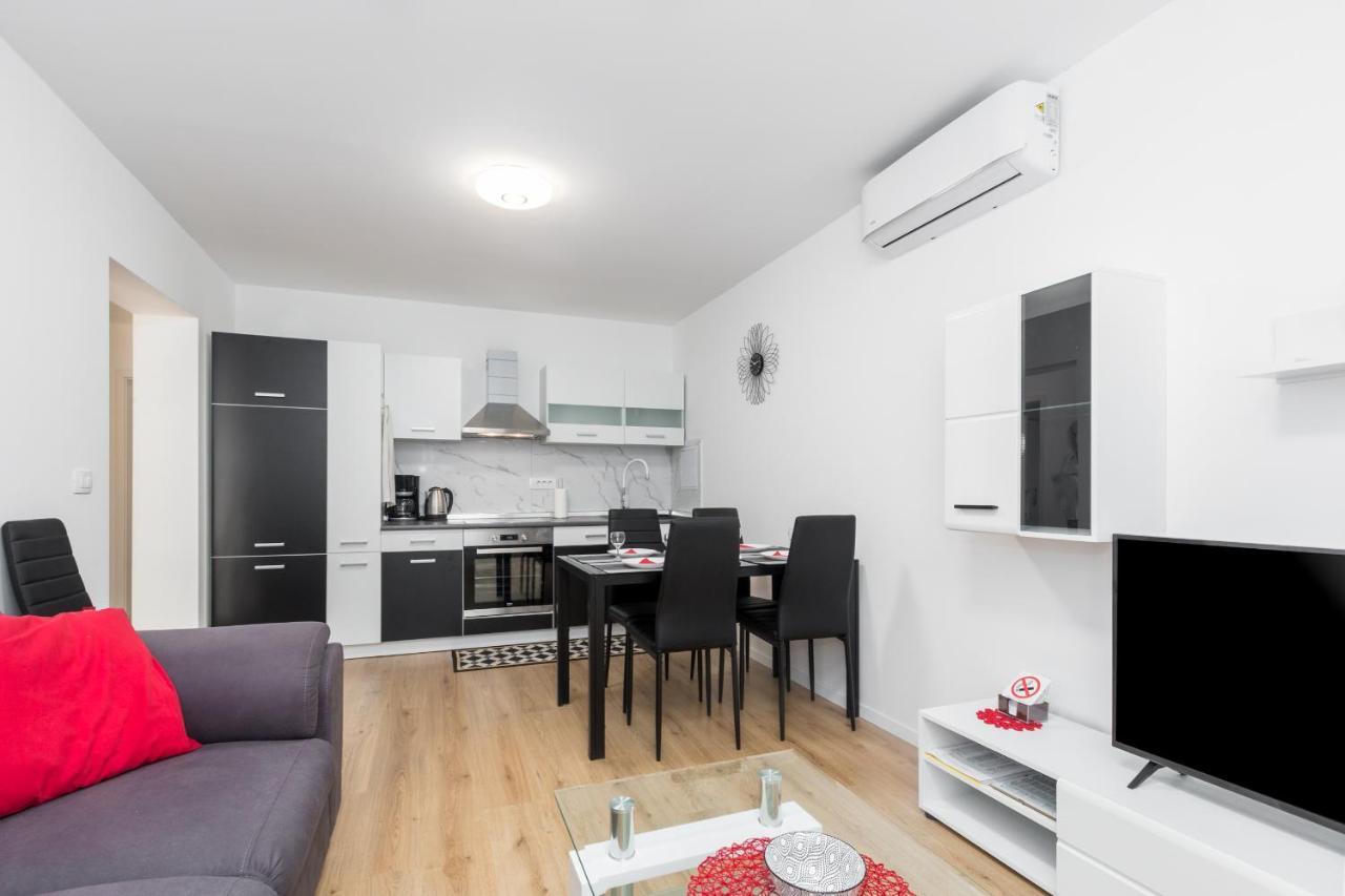 Apartman Porec Center Sea Eksteriør billede